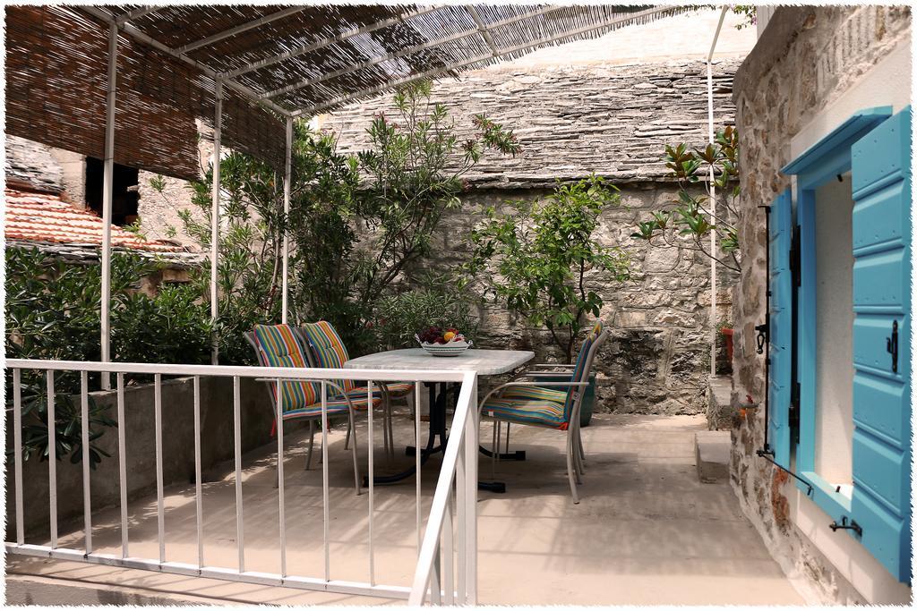Apartment Dane Primosten Ngoại thất bức ảnh