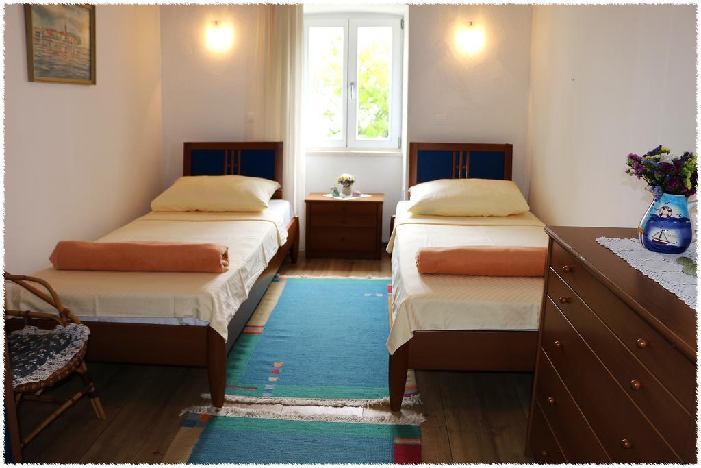 Apartment Dane Primosten Ngoại thất bức ảnh