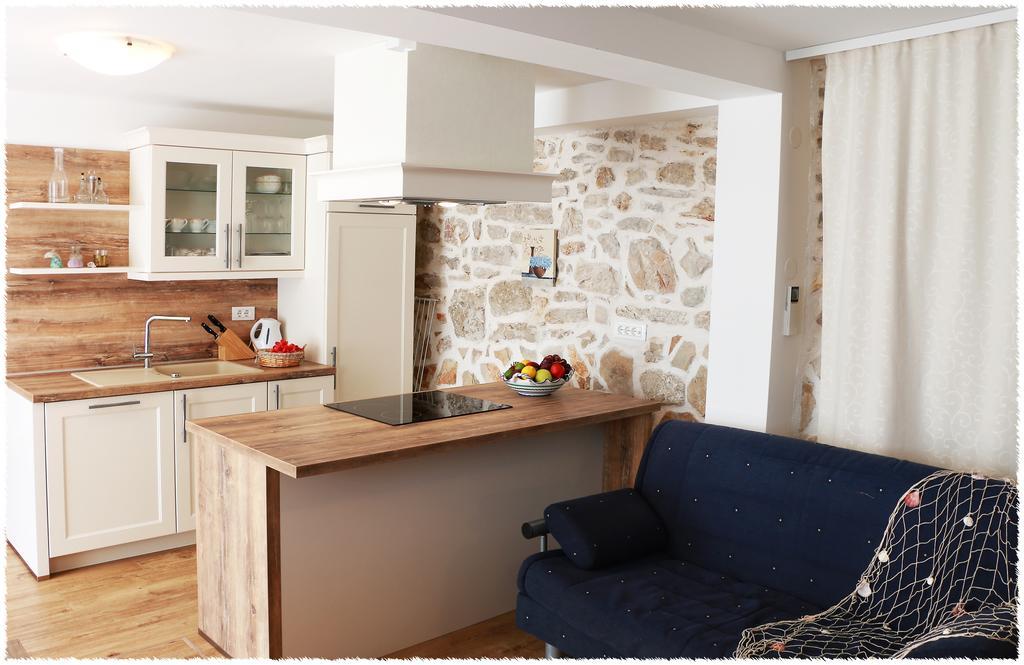 Apartment Dane Primosten Ngoại thất bức ảnh